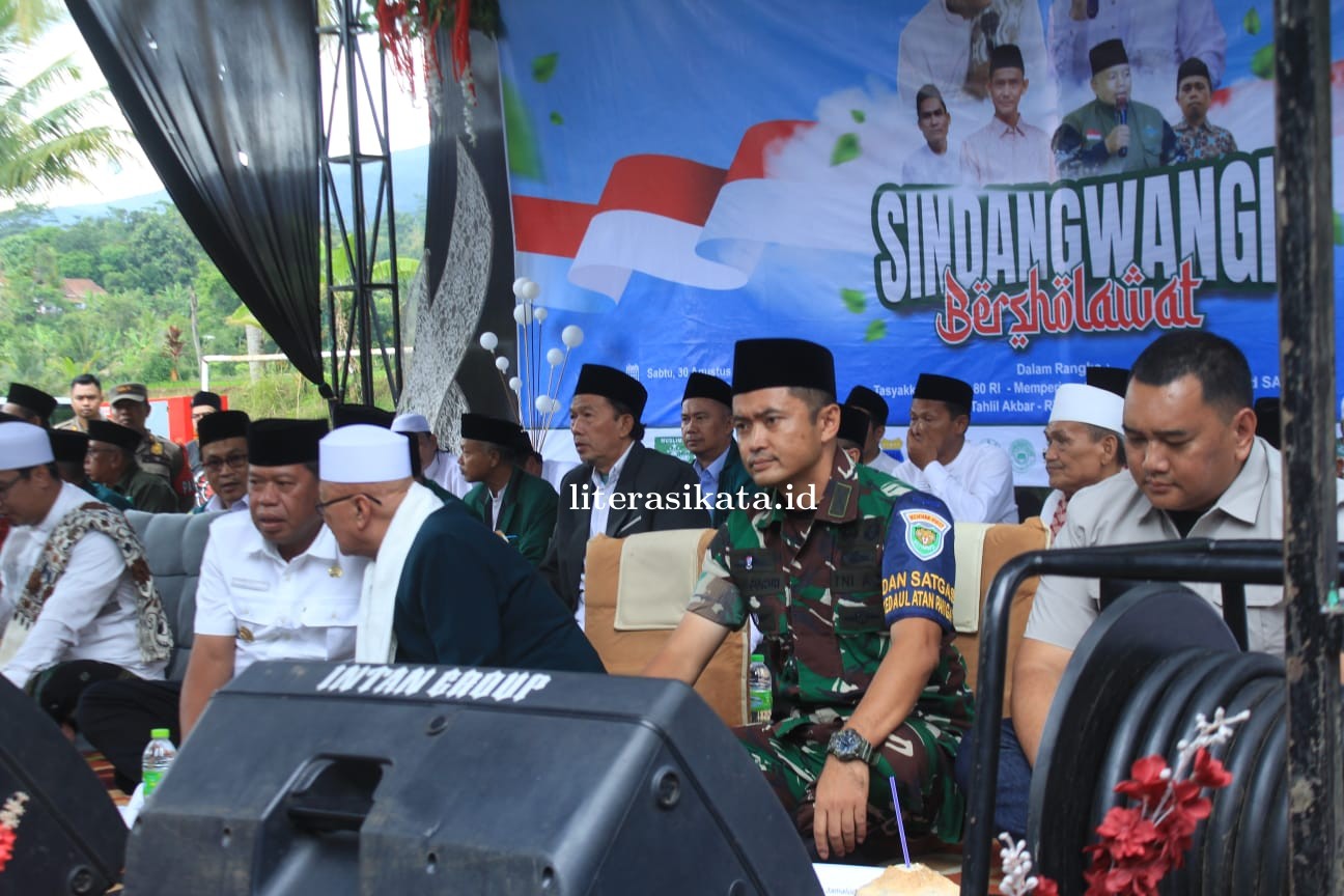 Dandim Majalengka Hadiri Sindangwangi Bersholawat: Syukuran HUT ke-80 RI dan Peringatan Maulid Nabi